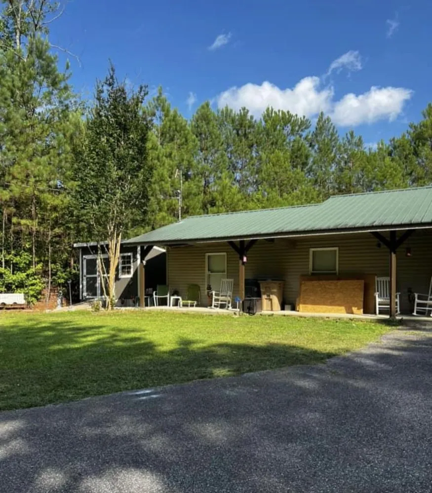 Trusted yard maintenance in Fulton, MS by Itawamba Cleaners