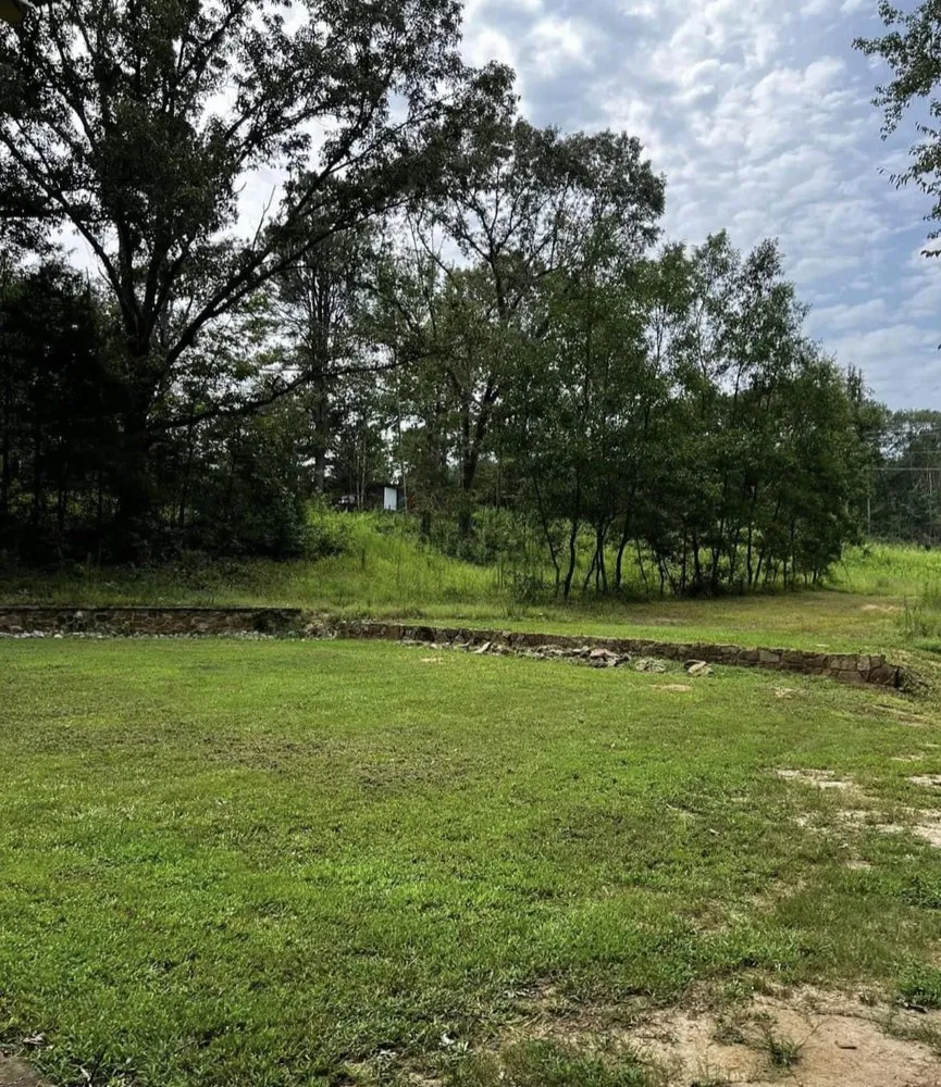 Trusted garden landscaping for year-round maintenance across Fulton, MS - Itawamba Cleaners