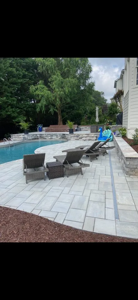 Professional yard cleanup service in Raleigh, NC by ITB Luxscapes