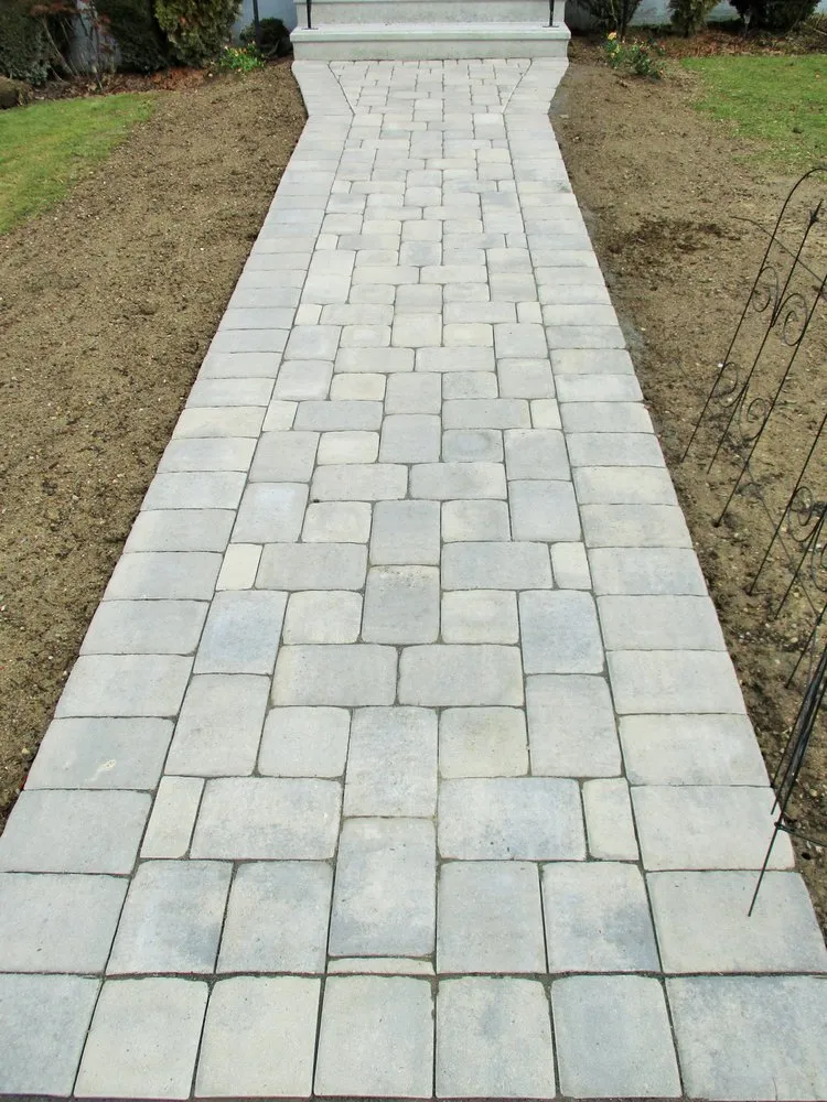 Top-rated landscaping services for year-round maintenance in Portsmouth, RI by It's About Thyme Landscape