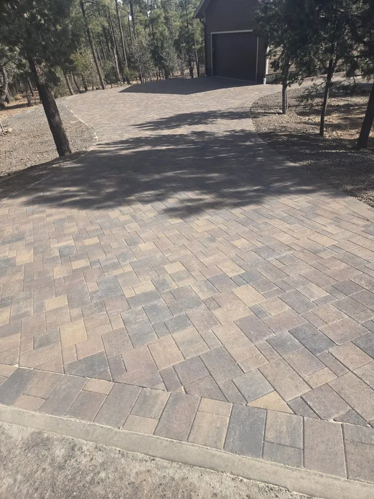 Reliable landscaping services for beautiful yards across Pinetop, AZ - It's Magic Landscape & Design