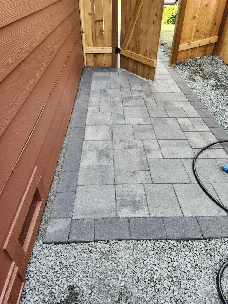 Professional yard cleanup service in Snohomish, WA by Ivan's Landscape & Construction