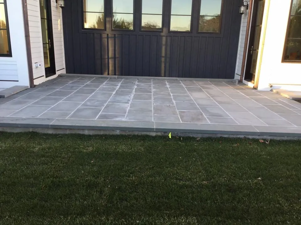 Professional lawn mowing service in East Hampton, NY - Ivan's Lanscaping & Masory