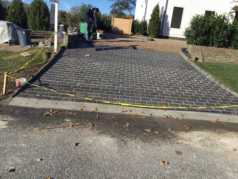 Professional outdoor landscaping near you in East Hampton, NY by Ivan's Lanscaping & Masory