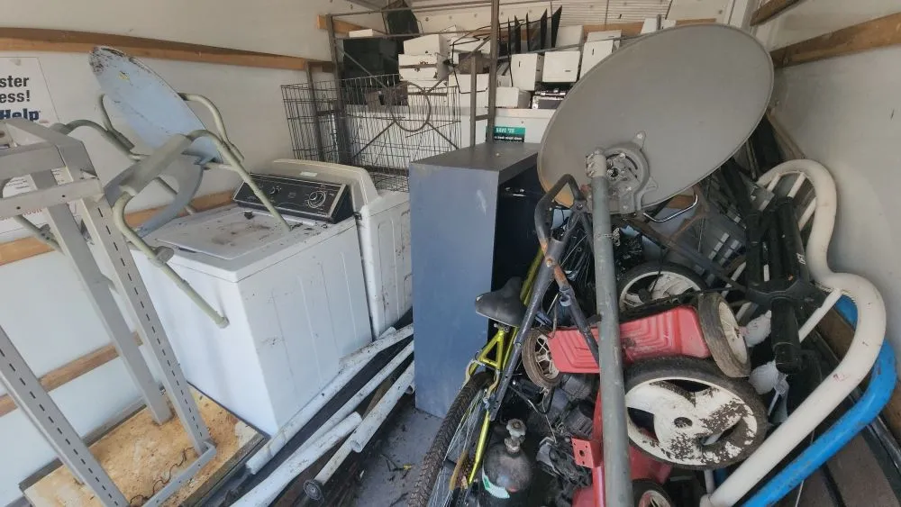 Reliable yard cleanup service for beautiful yards in Lithonia, GA by Iveymack Lawn Care & Junk Removal