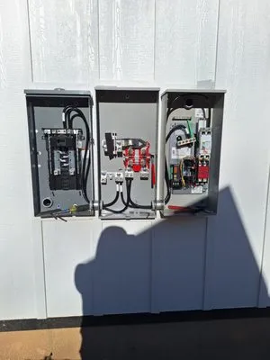 Iveys Handyman Services Logo