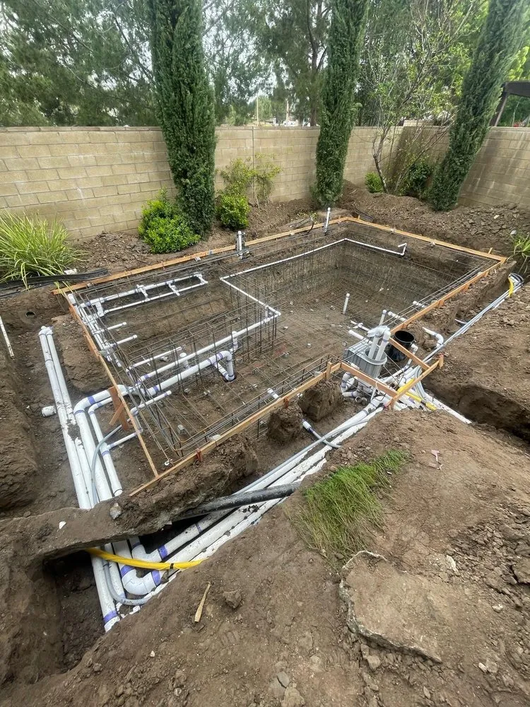 Reliable outdoor landscaping experts serving Newport Beach, CA - Ivy Builders