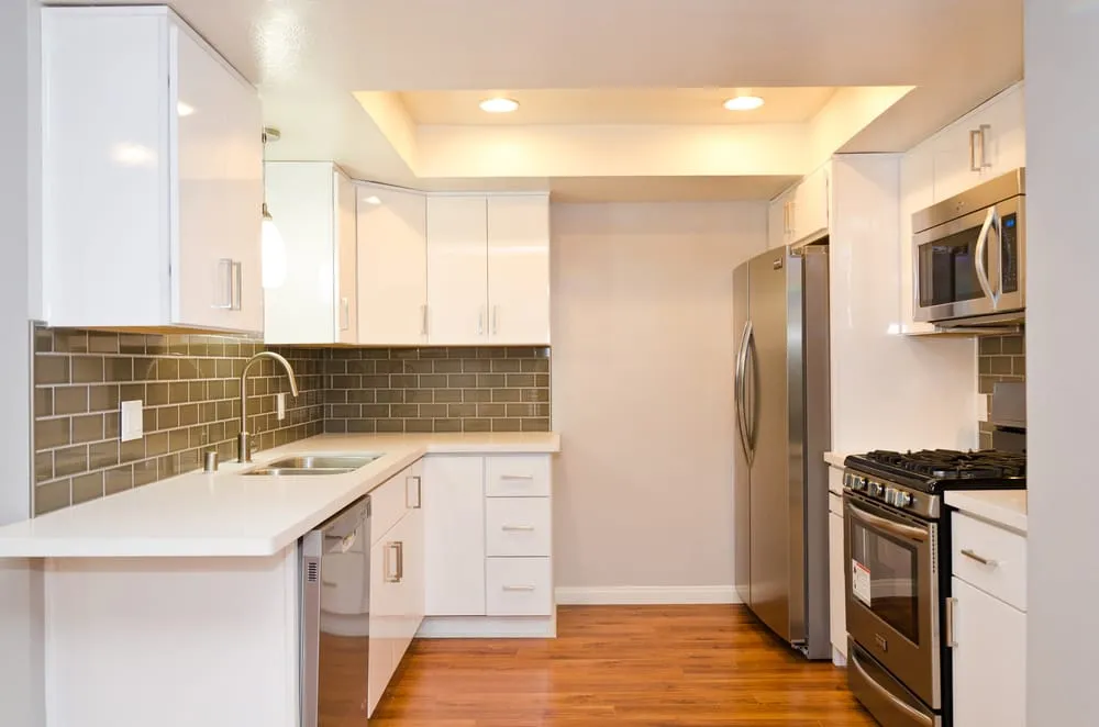 Top-rated landscaping services for residential properties in Newport Beach, CA by Ivy Builders