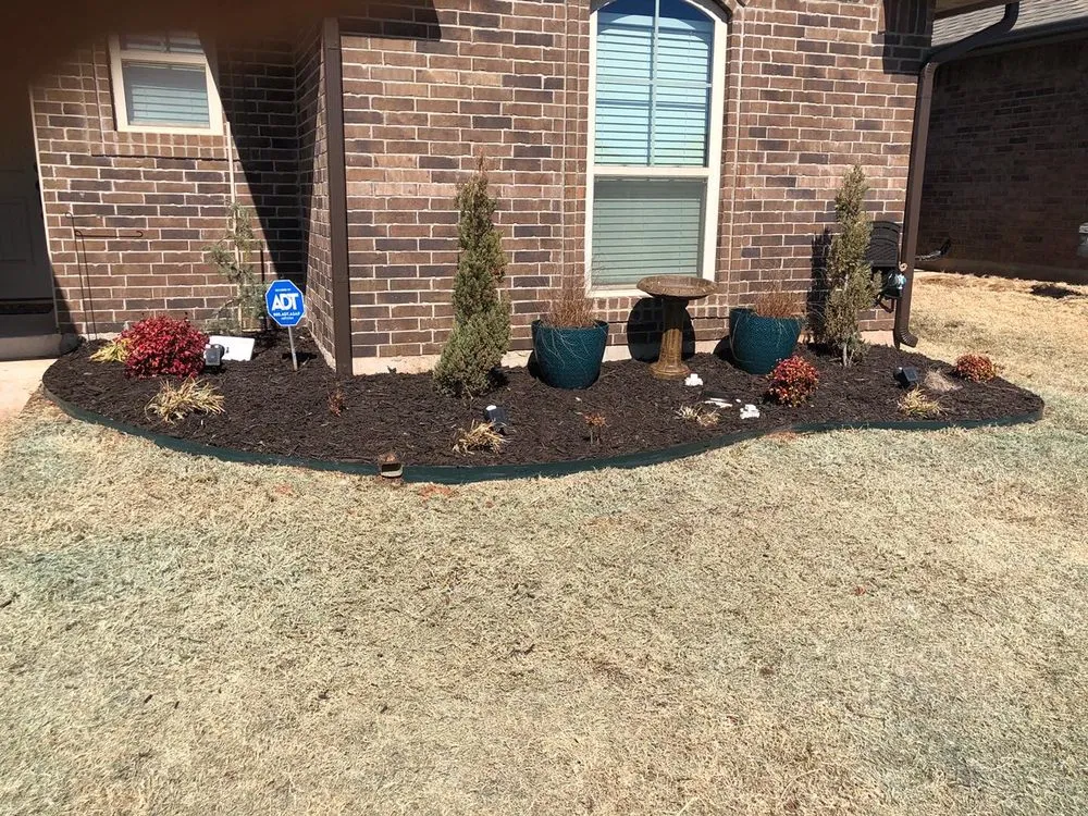 Top-rated yard cleanup service experts serving Norman, OK - Ivy League Landscaping