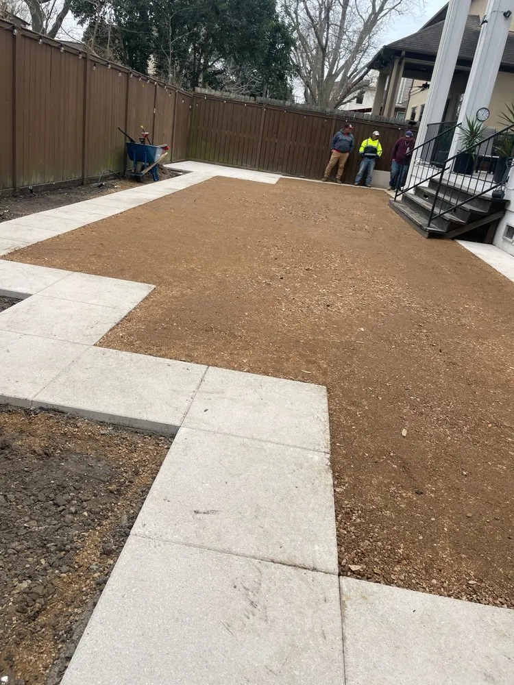 Custom lawn mowing service experts serving Houston, TX - Ivy Terra