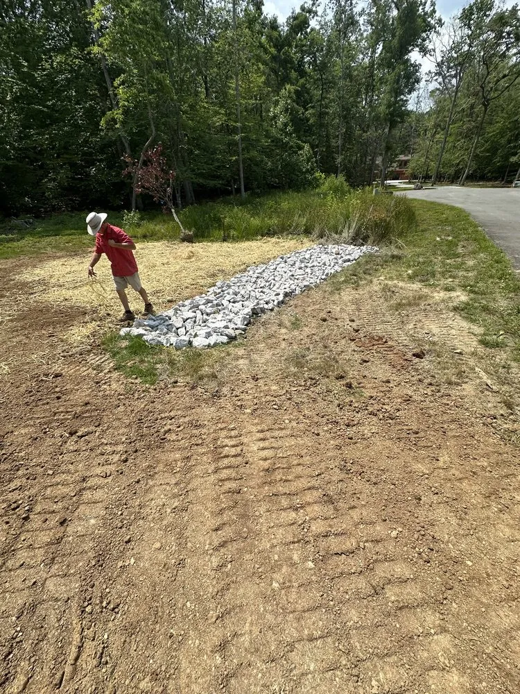 Reliable garden landscaping for homes across Russellville, TN - Ivy's Landscape & Excavation