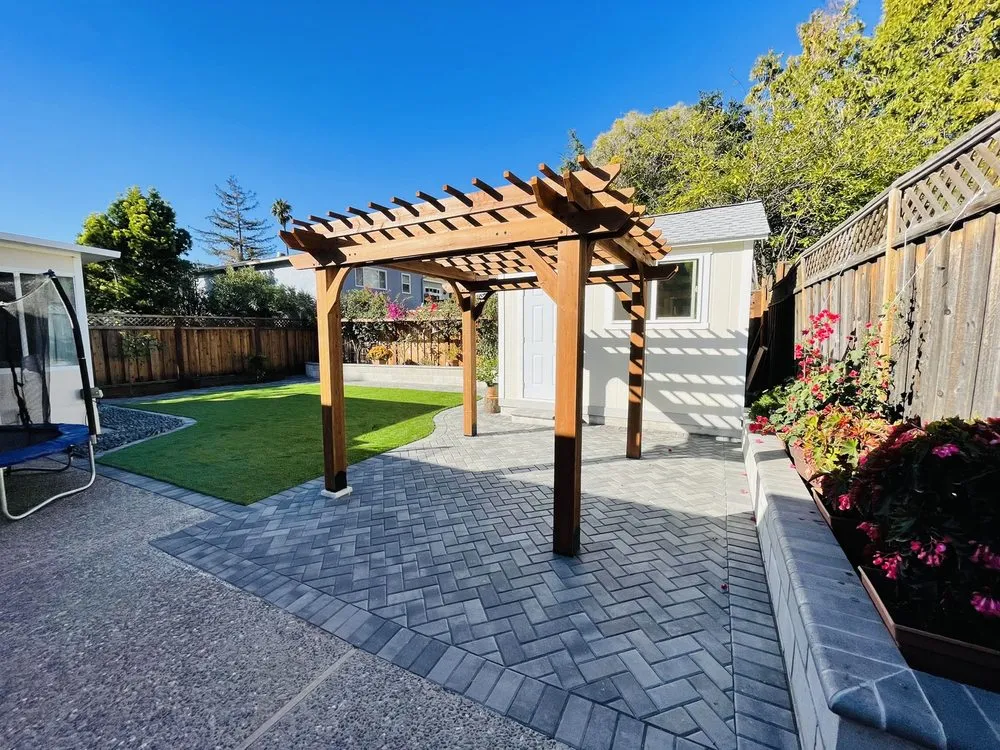 Professional garden landscaping for residential properties across Half Moon Bay, CA - Izote landscaping