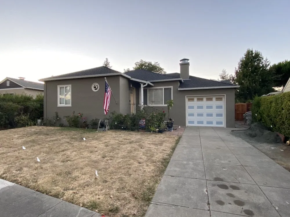 Professional outdoor landscaping for beautiful yards in Half Moon Bay, CA by Izote landscaping
