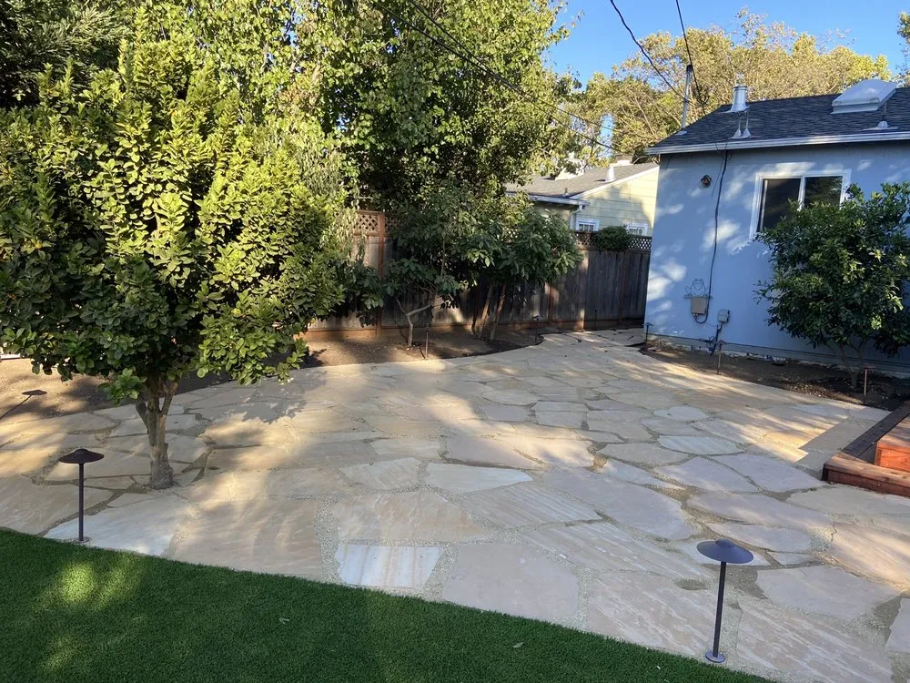 Top-rated garden landscaping experts serving Half Moon Bay, CA - Izote landscaping