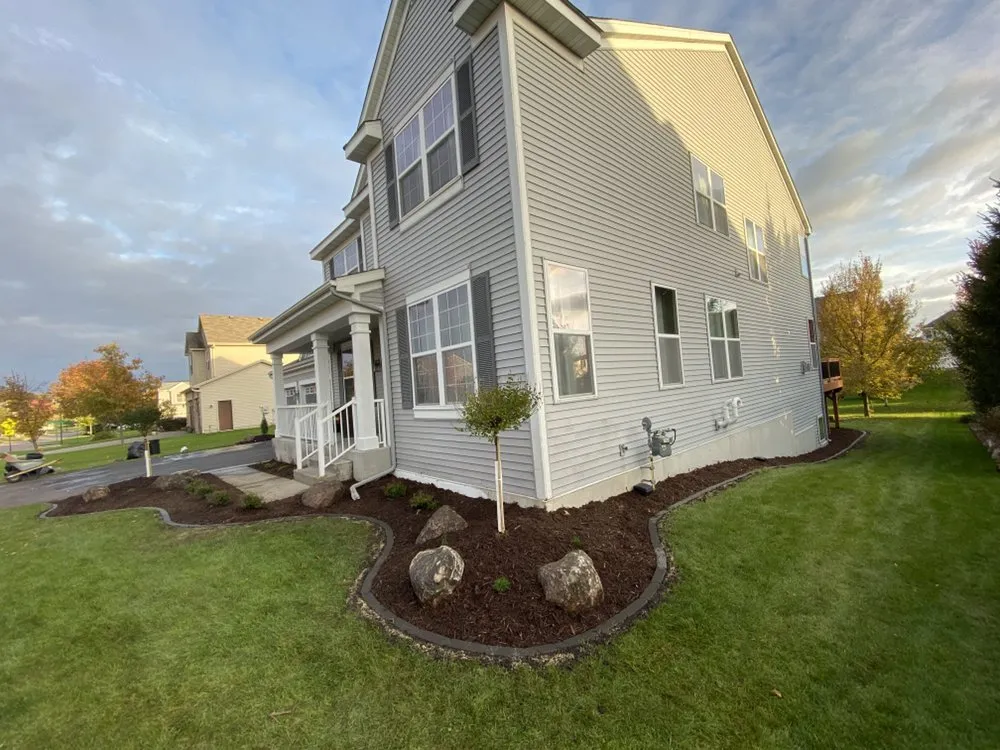 Affordable landscaping services experts serving Bloomington, MN - Izzy's Landscaping & Construction