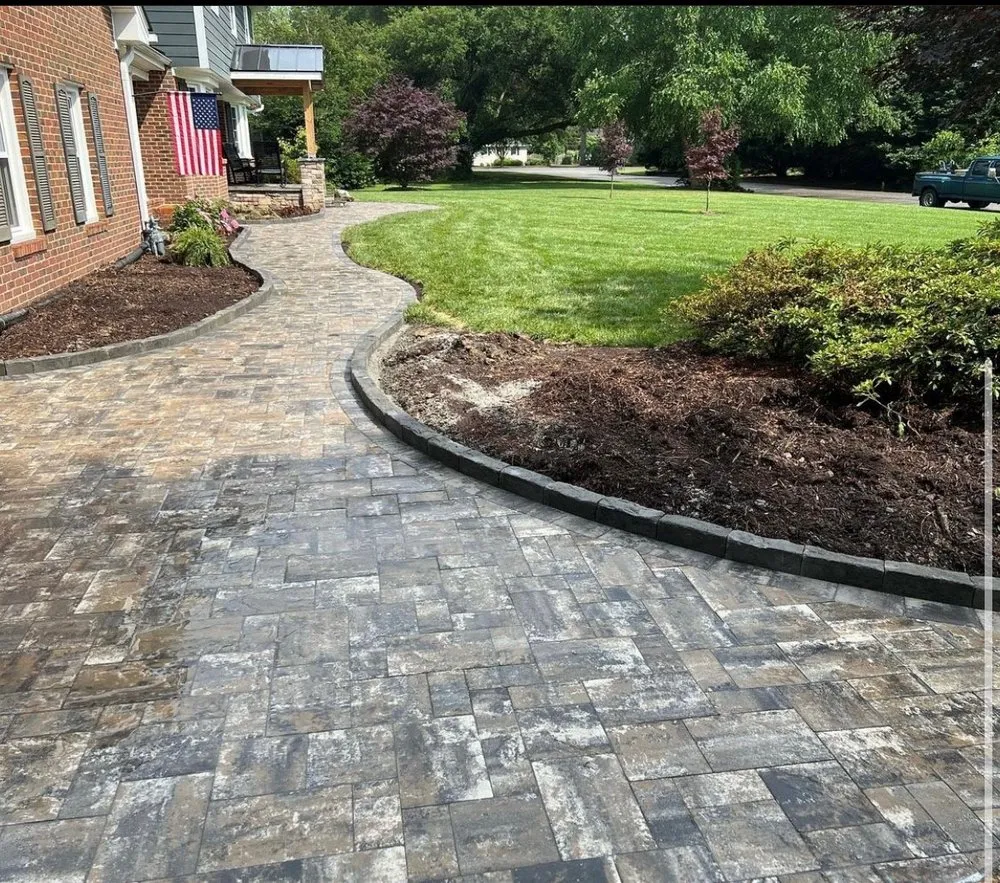 Professional garden landscaping with custom design in Virginia Beach, VA by J & B Hardscapes