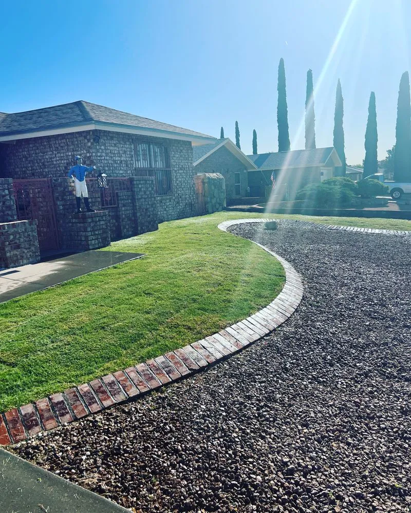 Top-rated yard maintenance in El Paso, TX - J & D Turf