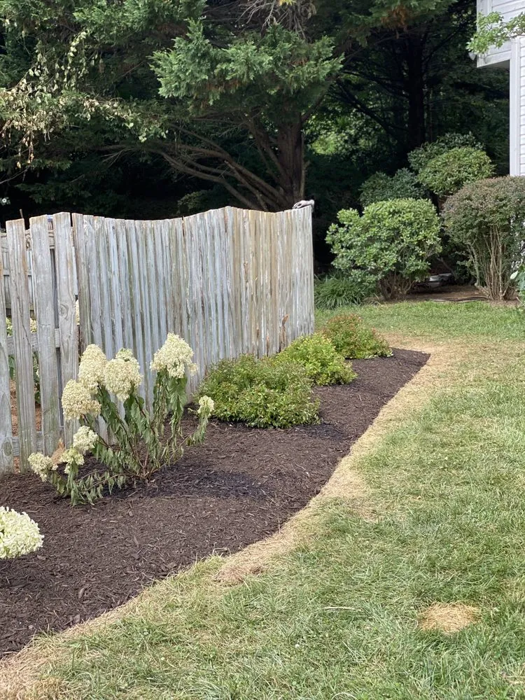 Custom yard maintenance in Sykesville, MD - J & E Handyman Services