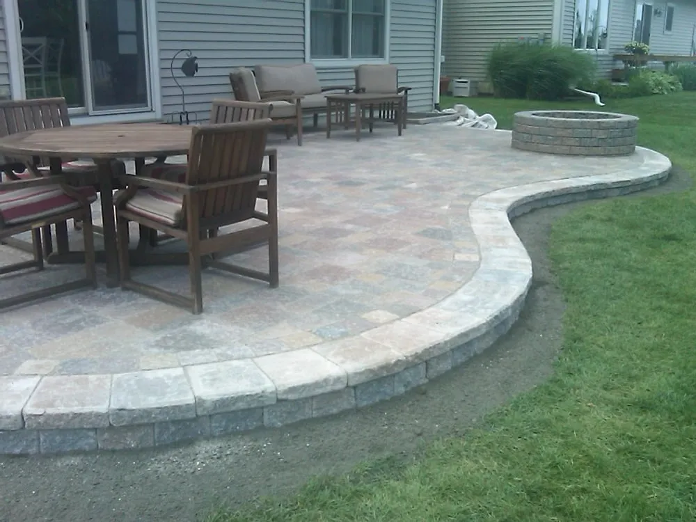 Trusted yard cleanup service experts serving Eastlake, OH - J & E Landscape Services