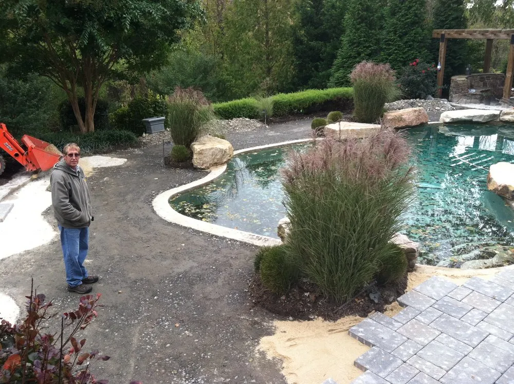 Expert lawn care service experts serving Chadds Ford, PA - J & E Lawnscapes