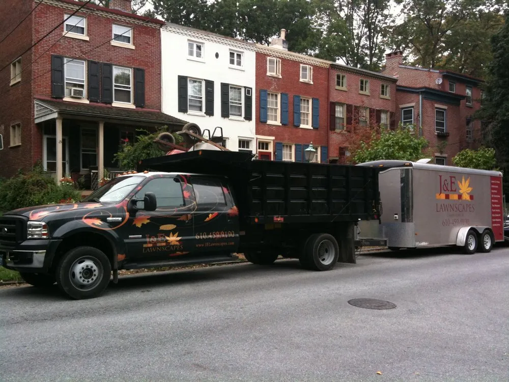 Expert yard cleanup service experts serving Chadds Ford, PA - J & E Lawnscapes