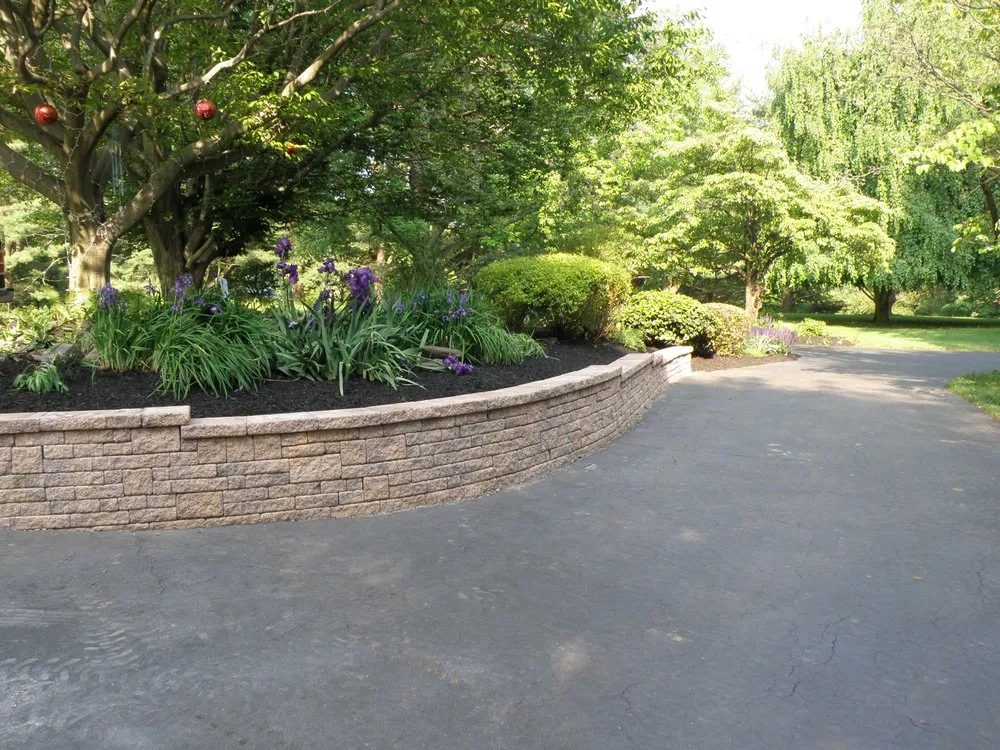 Reliable yard maintenance in Chadds Ford, PA by J & E Lawnscapes