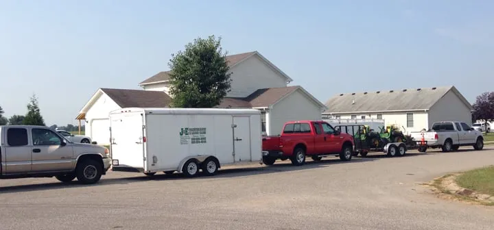 Expert garden landscaping in Seymour, IN - J & E Maintenance & Lawn Care