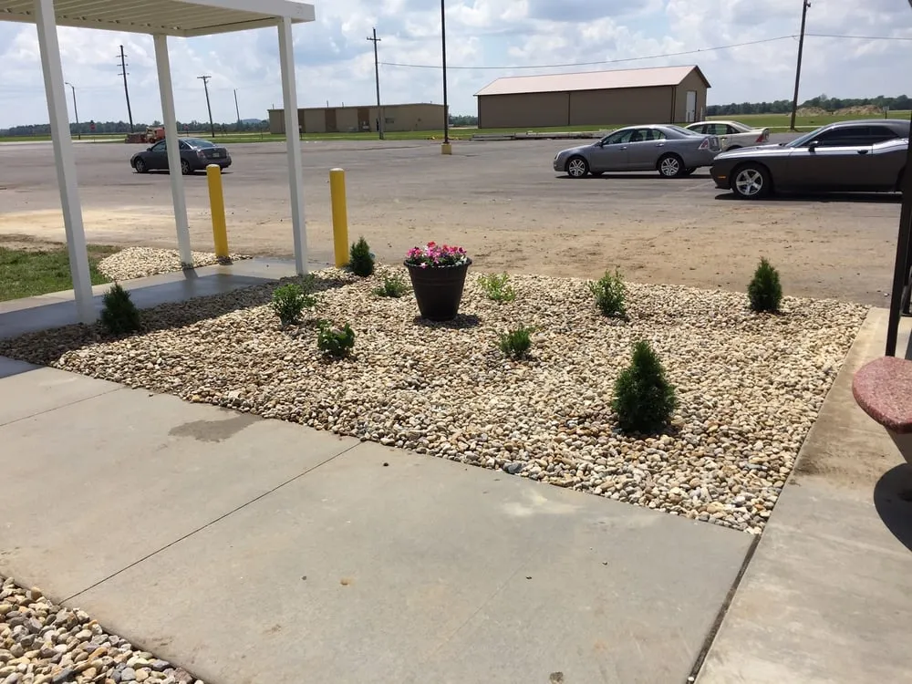 Trusted yard maintenance in Seymour, IN - J & E Maintenance & Lawn Care