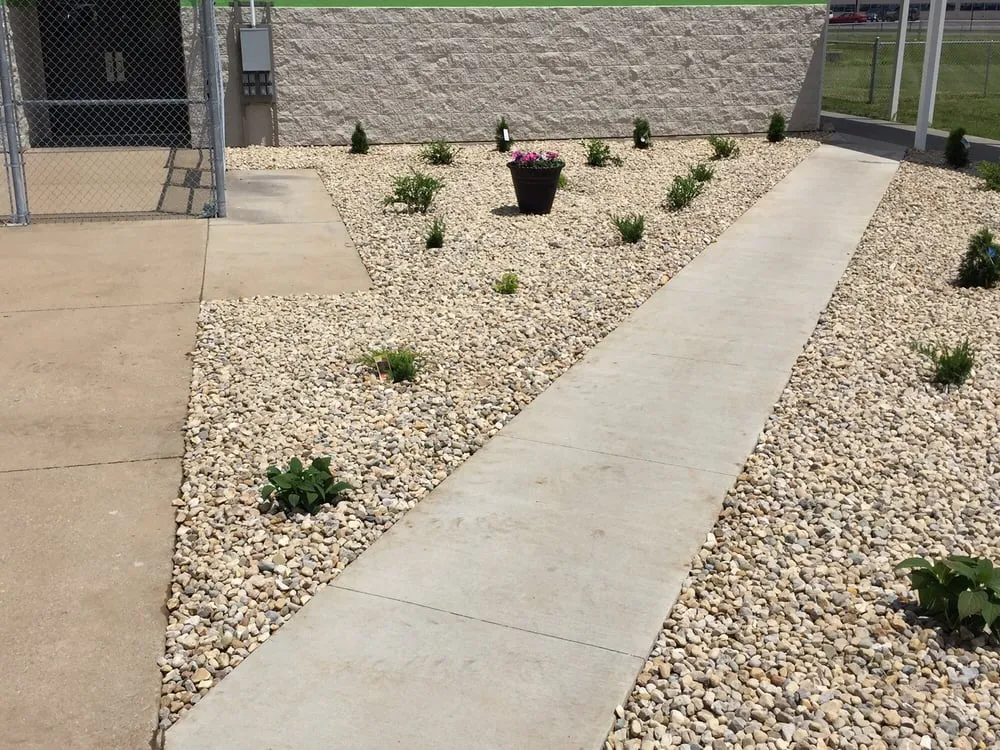 Expert lawn care service in Seymour, IN by J & E Maintenance & Lawn Care