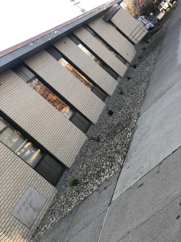 Local landscaping services for beautiful yards across Seymour, IN - J & E Maintenance & Lawn Care