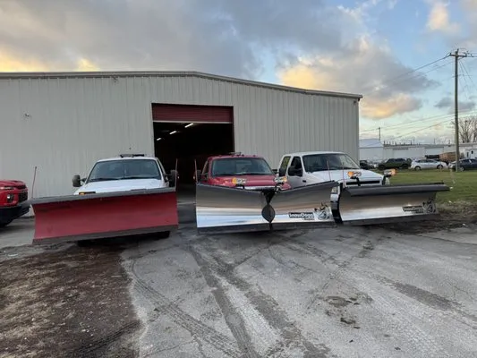 J & E Maintenance & Lawn Care