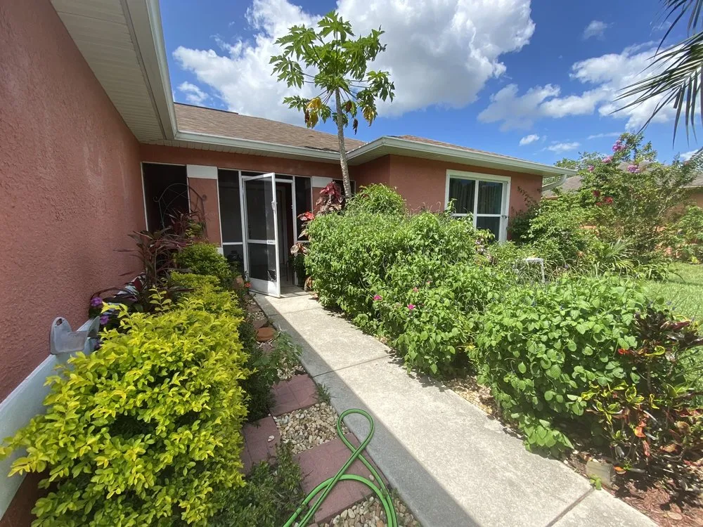 Top-rated garden landscaping in Fort Myers, FL - J & G Lawn Service