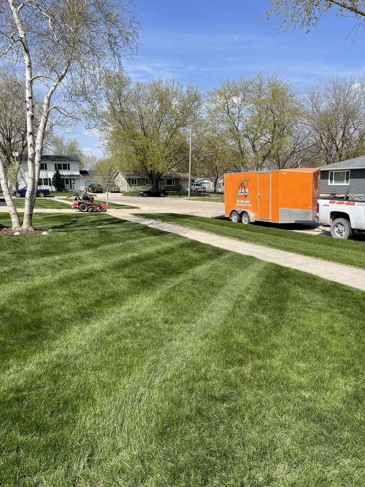 Local residential landscaping for homes in Fort Dodge, IA by J & H Lawn Care