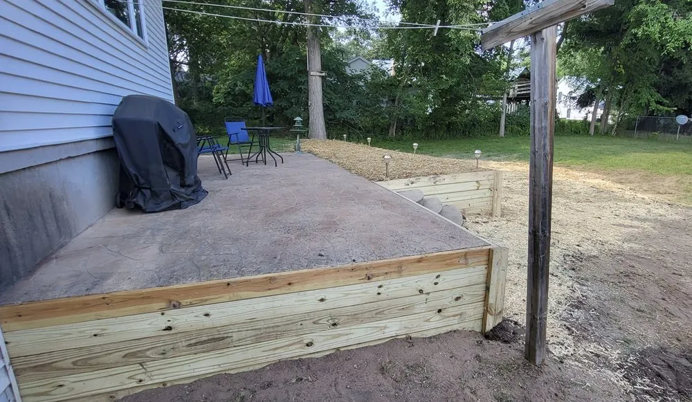 Trusted lawn mowing service experts serving Weyauwega, WI - J & H Lawn Care