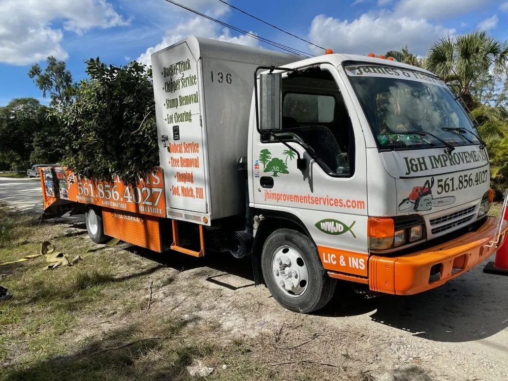 Expert lawn mowing service near you across Loxahatchee, FL - J & H Tree Service