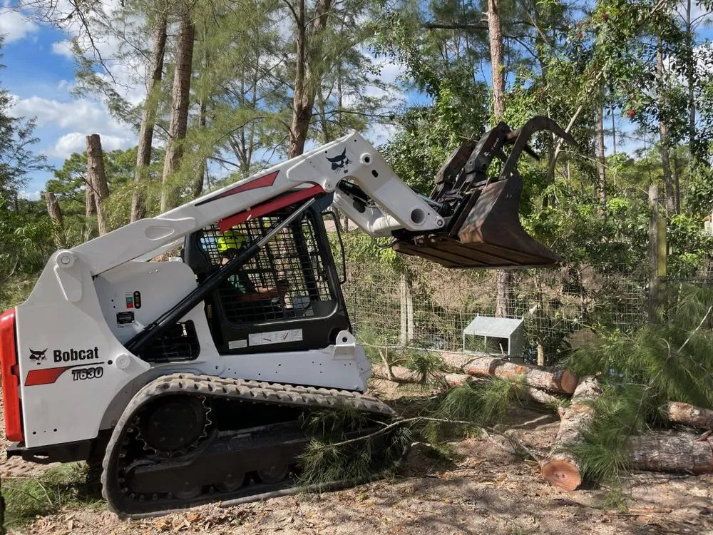 Top-rated landscaping services with custom design in Loxahatchee, FL by J & H Tree Service