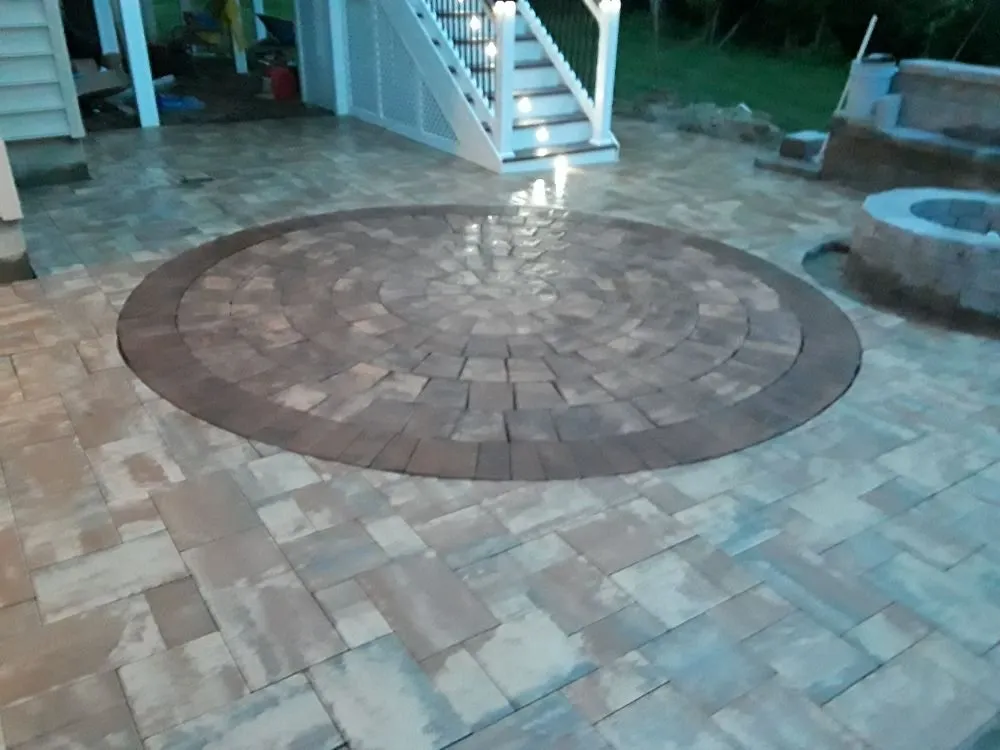 Top-rated lawn care service in Oxon Hill, MD - J & J Contractor Service