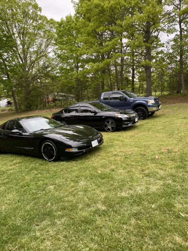 Expert lawn mowing service for beautiful yards across Gretna, VA - J & J Do It All