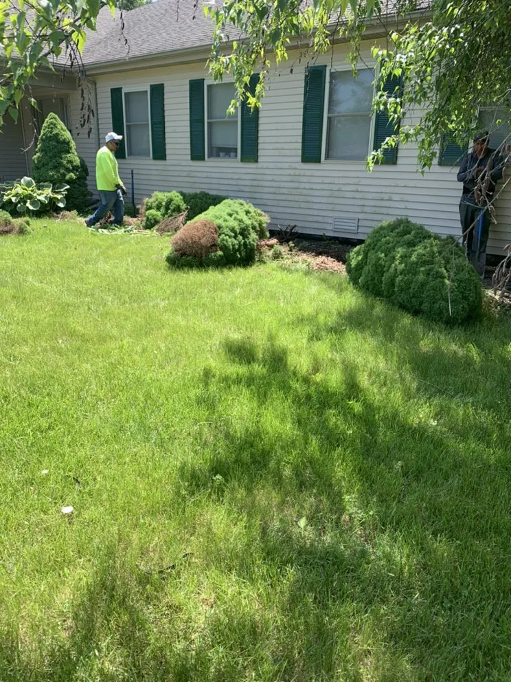 Local landscaping services experts serving Harvard, IL - J & J Escobar Landscaping