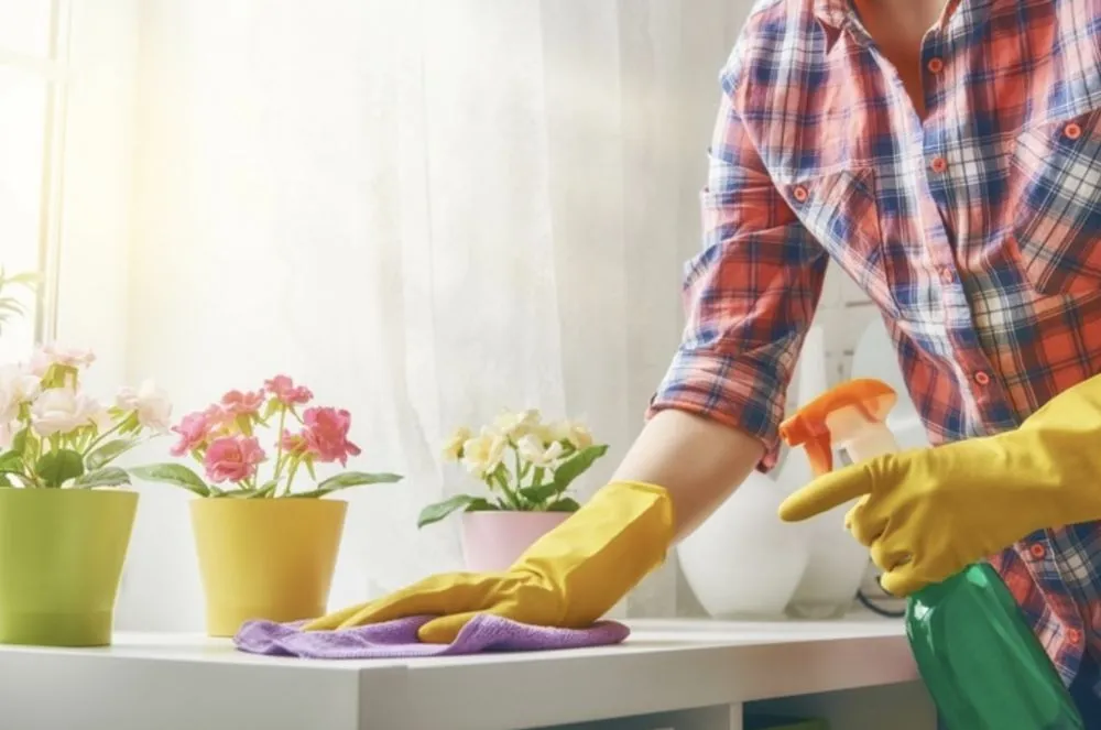 Local yard maintenance in Florence, NJ by J & J Helpers