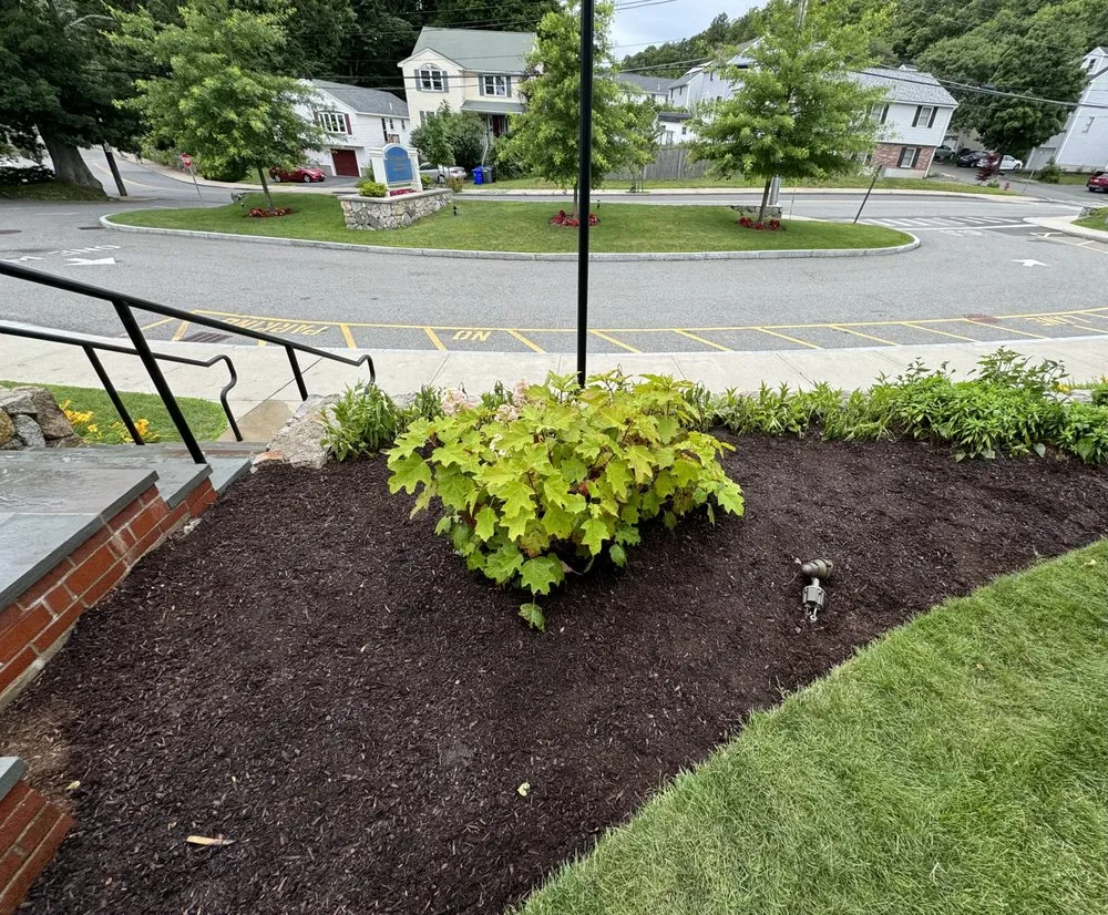 Custom yard maintenance experts serving Boston, MA - J & J Home Improvement