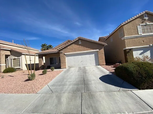 Affordable lawn care service in Las Vegas, NV - J & J Landscape