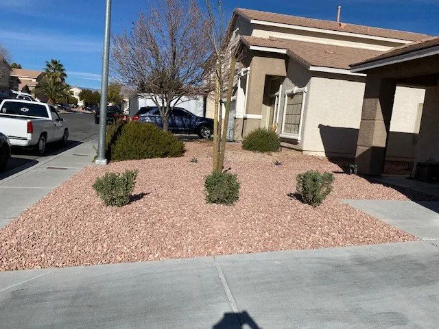 Reliable yard maintenance for beautiful yards across Las Vegas, NV - J & J Landscape