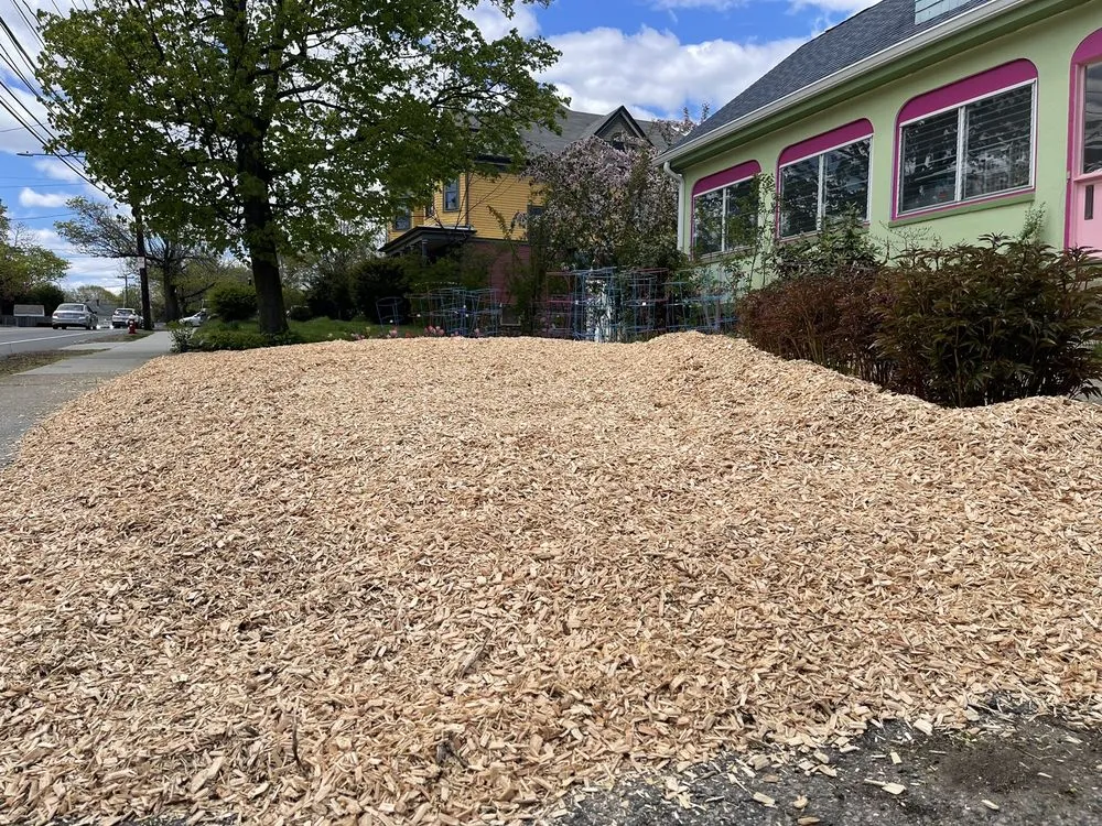 Professional landscaping services experts serving Waltham, MA - J & J Landscape Supply