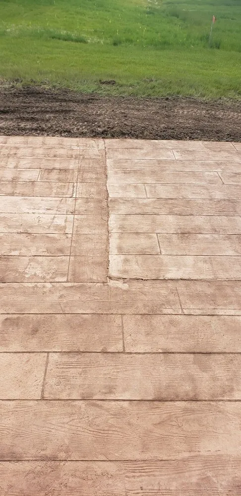 Professional garden landscaping experts serving Rockdale, IL - J & J Landscaping & Construction