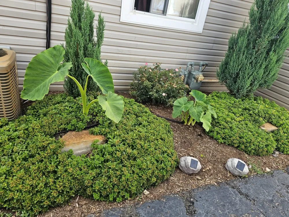 Custom landscape design in Bartlett, IL - J & J Landscaping