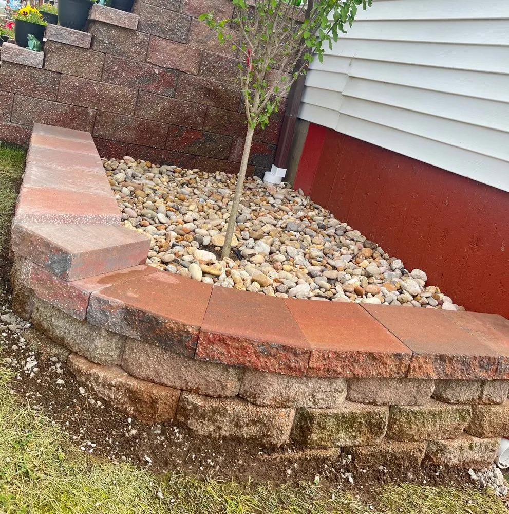 Trusted residential landscaping experts serving Breckenridge Hills, MO - J & J Landscaping