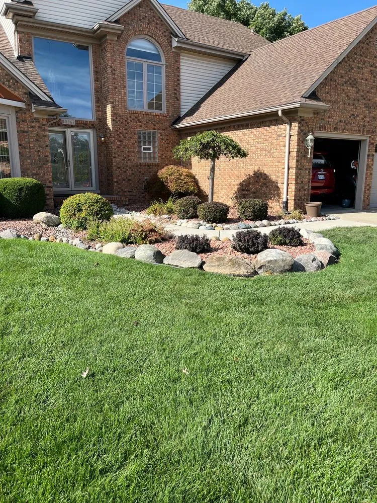 Reliable garden landscaping in Ray, MI by J & J Landscaping