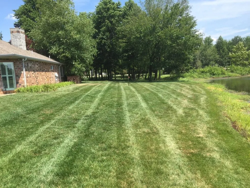 Top-rated lawn care service in Hopkins, SC - J & J Lawn Care