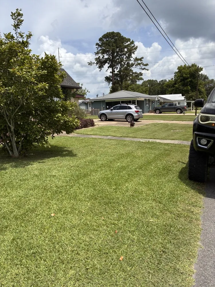 Expert landscaping services experts serving Reserve, LA - J & Jay Lawn Care